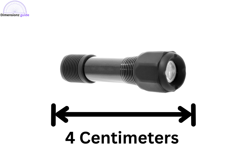 how big is 4 cm
